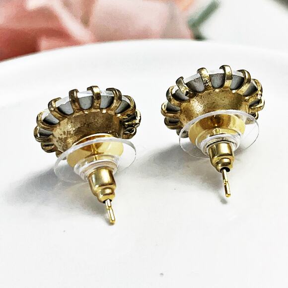 Upcycled J. Crew Venus Flytrap Stud Earrings - Picture 5 of 6